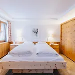 Aurora Hotel 4*