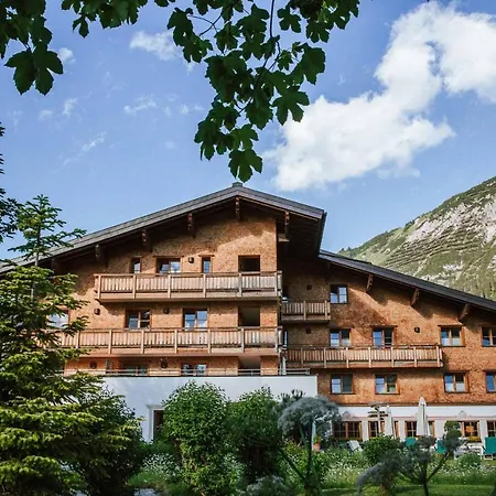 Hotel Aurora 4*