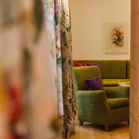 Hotel Aurora 4*